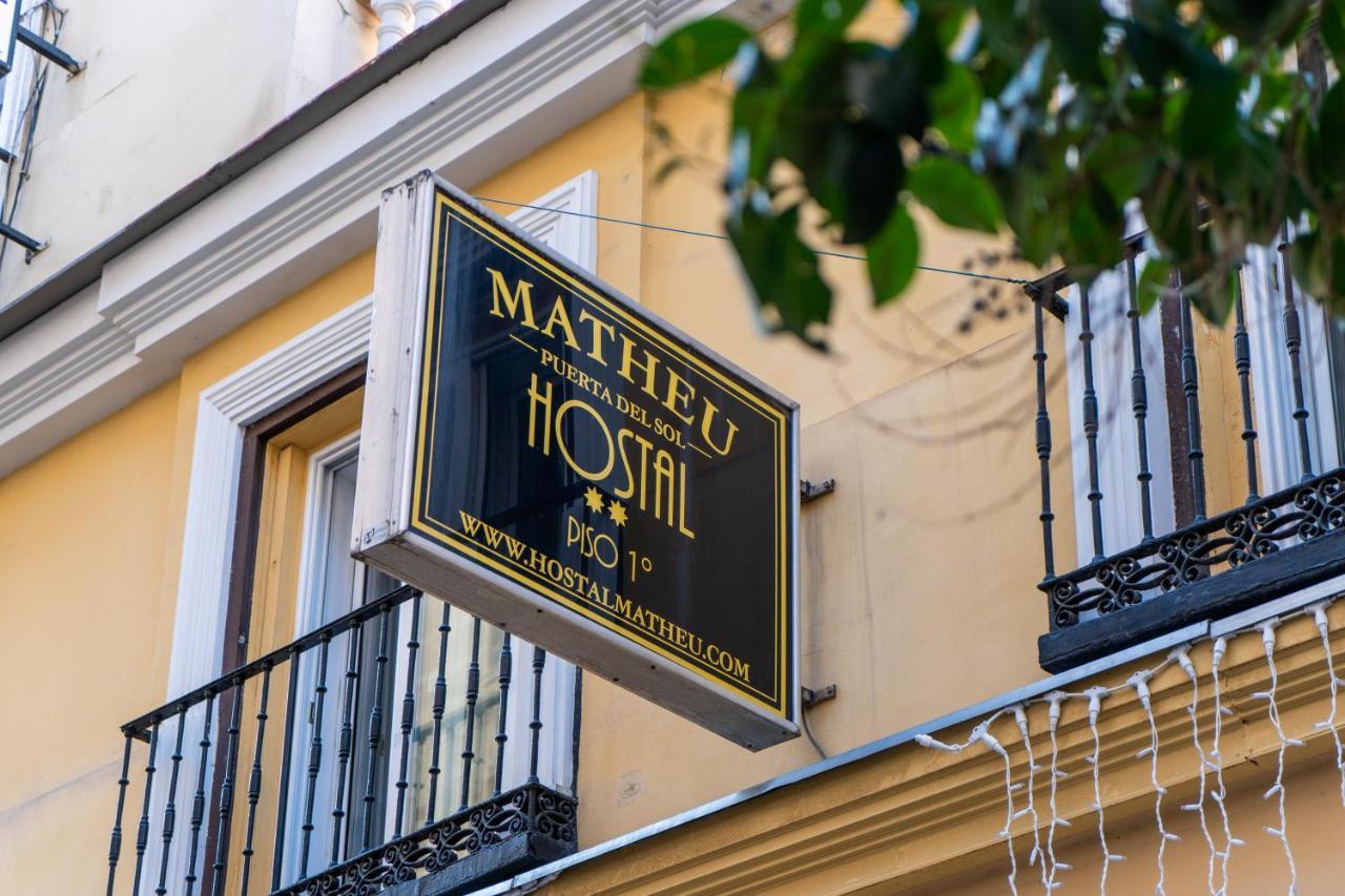 Hostal Matheu Мадрид Екстериор снимка