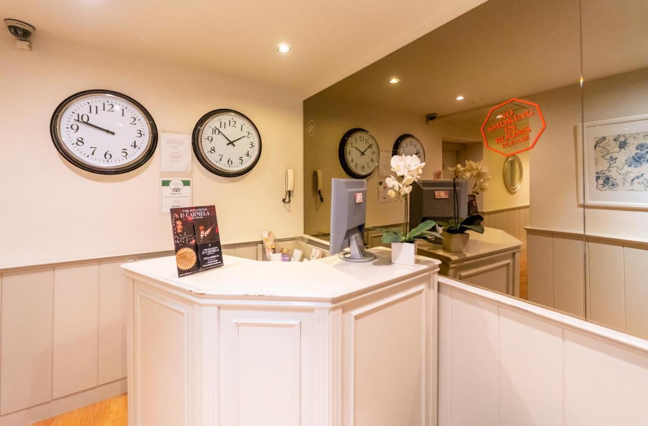 Hostal Matheu Мадрид Екстериор снимка