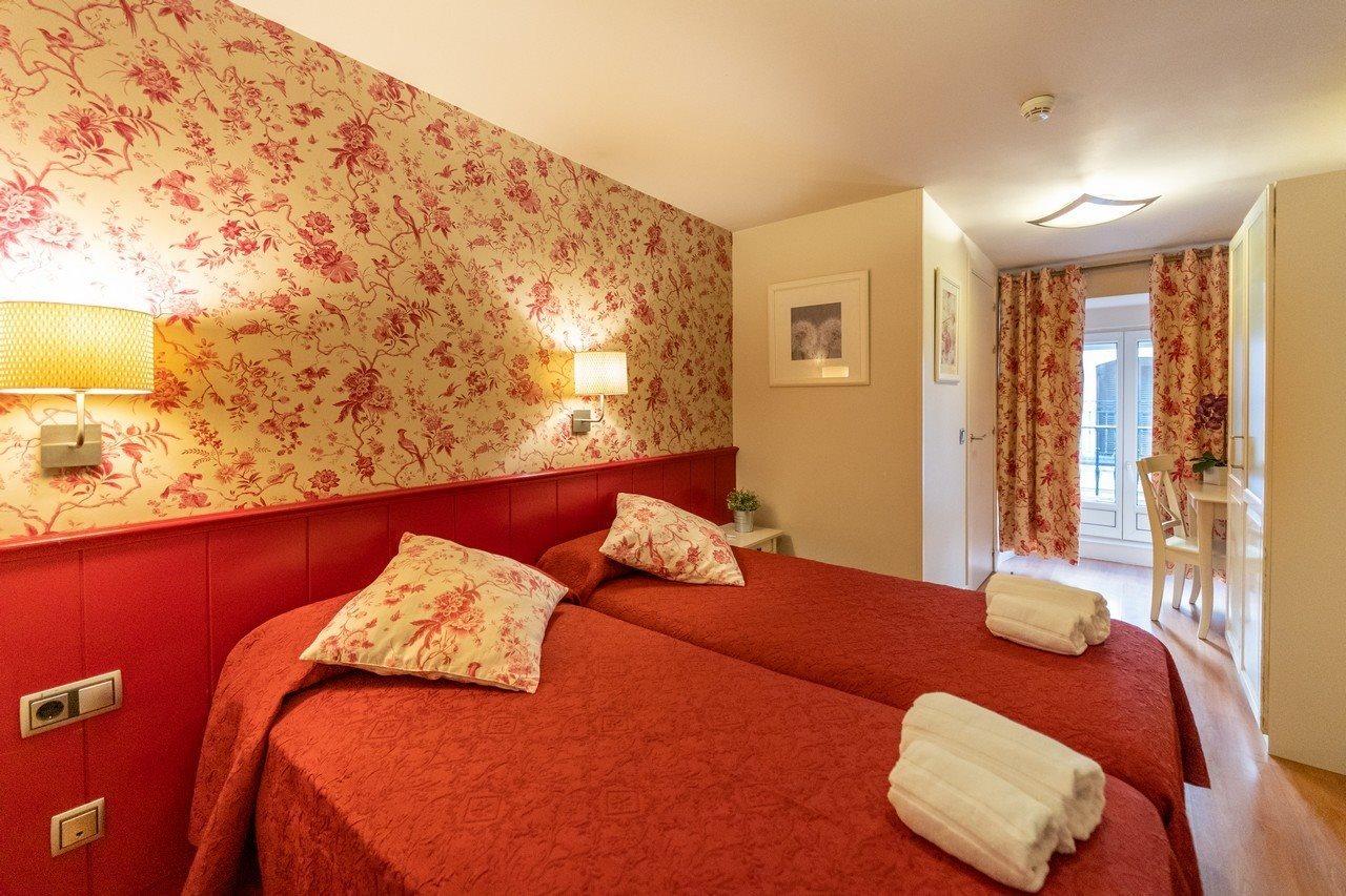 Hostal Matheu Мадрид Екстериор снимка