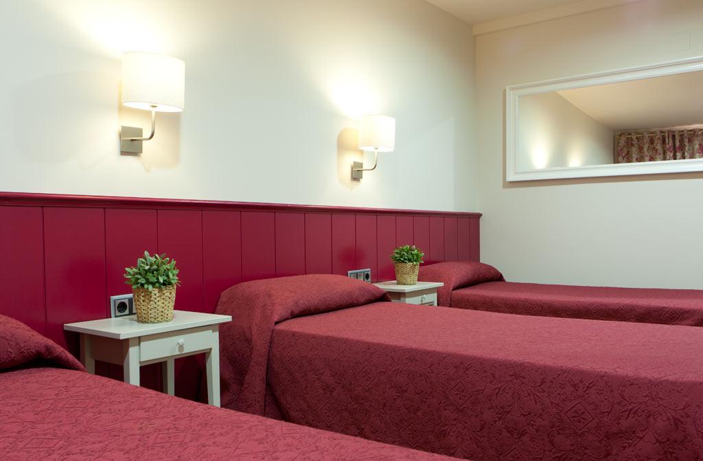Hostal Matheu Мадрид Екстериор снимка
