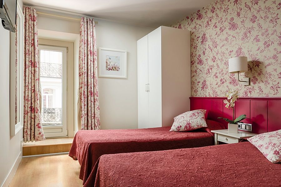 Hostal Matheu Мадрид Екстериор снимка